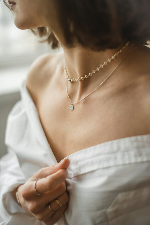 Serene Loop Gold Bracelet