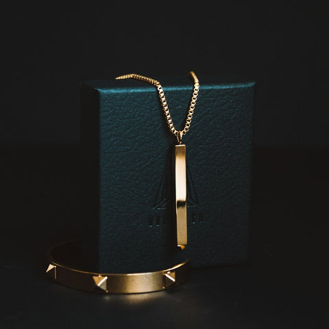 Necklaces & Pendants