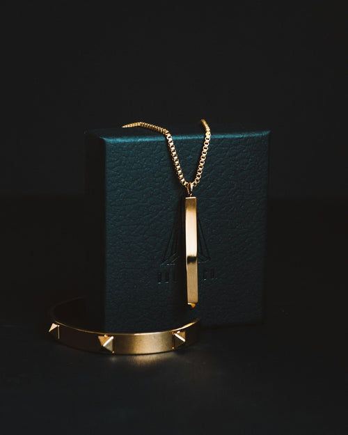 Necklace detail