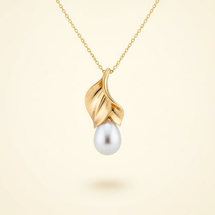Whispering Petal Gold Pendant